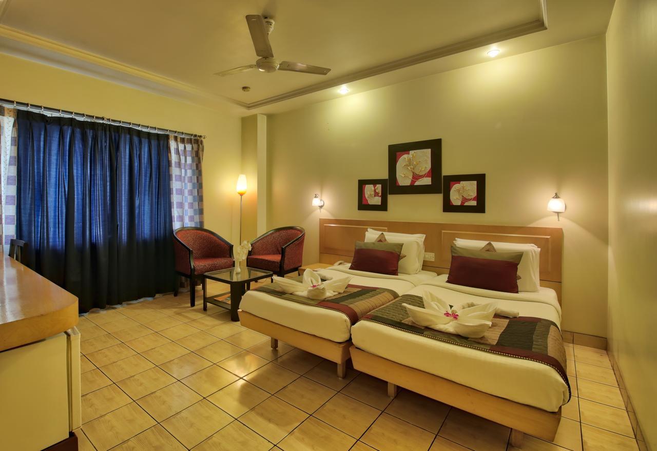 Vishwaratna Hotel Guwahati Exterior foto